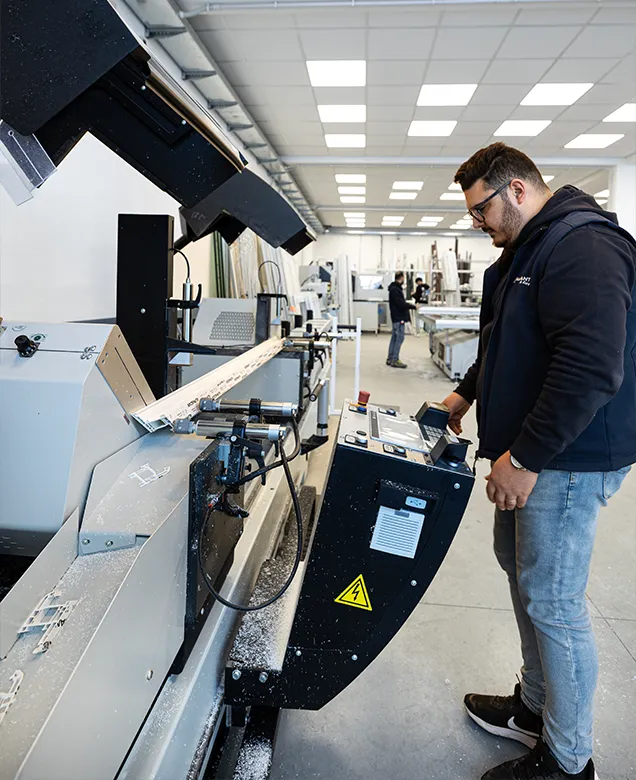 Azienda di infissi a Trabia, in provincia di Palermo